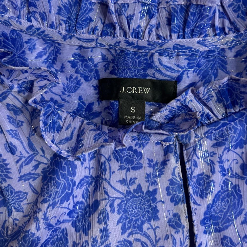 💙 J.Crew Puff-Sleeve Crinkle Chiffon Top – Rose Vines | Size S - Picture 6 of 8
